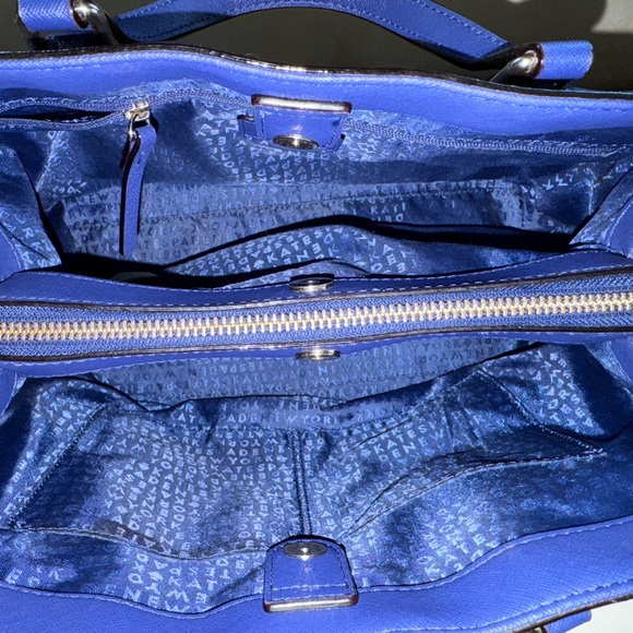 Kate Spade hand bag with detachable crossbody/shoulder strap - Picture 10 of 13